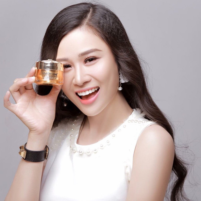 Kem sạch mụn, trị thâm, trắng da, mờ sẹo Linh Chi Vàng 25g