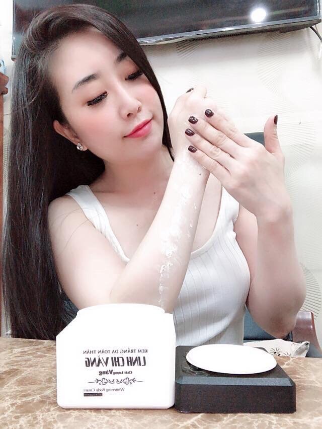 Kem Trắng Da Toàn Thân Linh Chi Vàng Cho Làn Da Trắng Mịn Hoàn Hảo