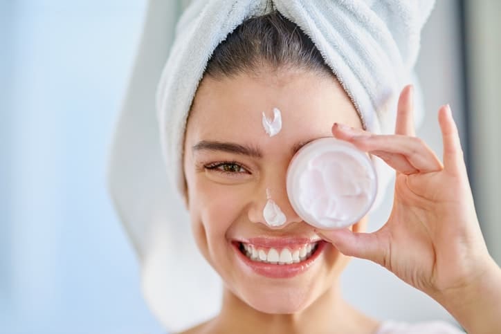 Hướng Dẫn Chọn Kem Dưỡng Da Mặt Phù Hợp Với Loại Da Của Bạn